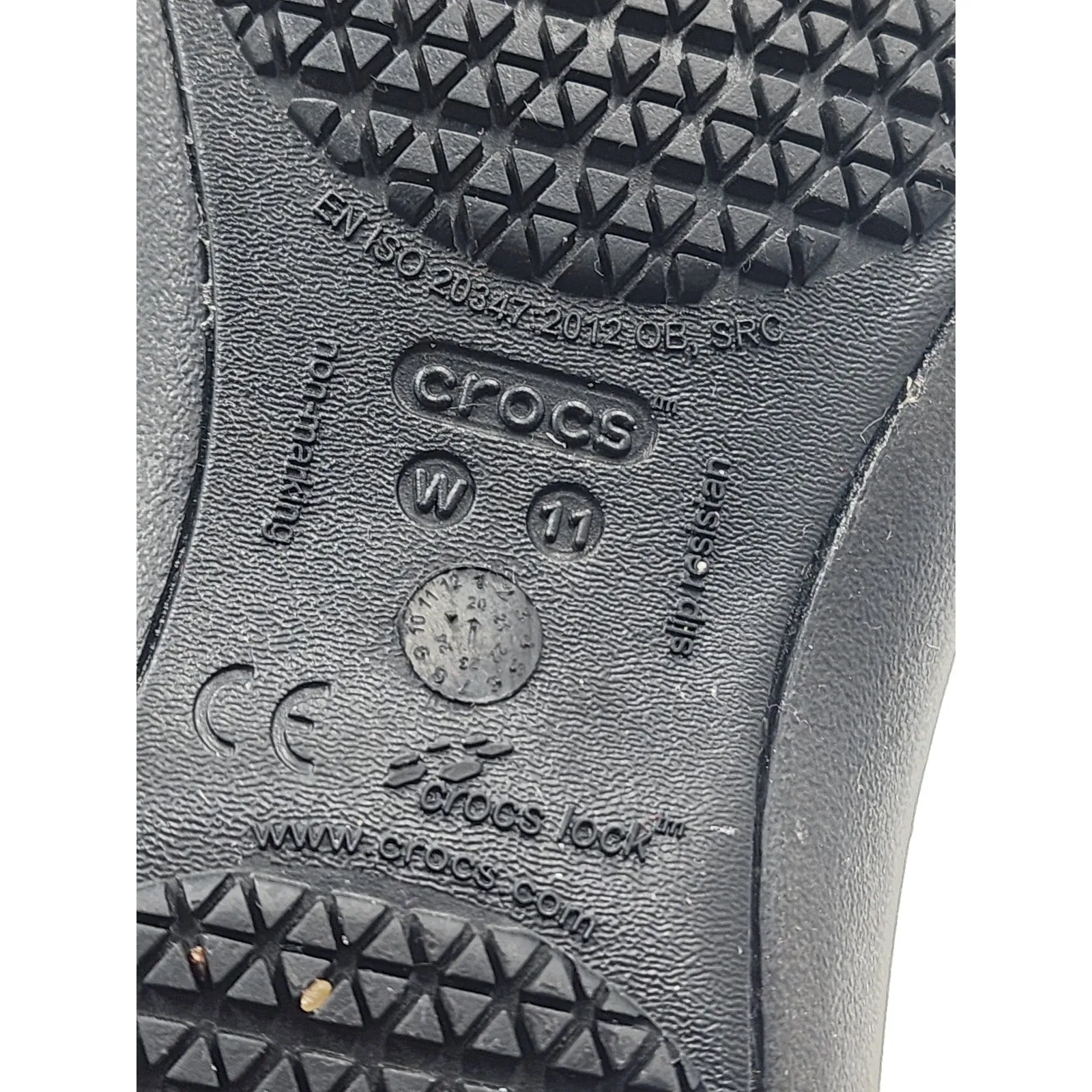 Crocs Iconic Comfort Women W11 Slip Resistant Black Lock Flats Shoes Comfy Kicks
